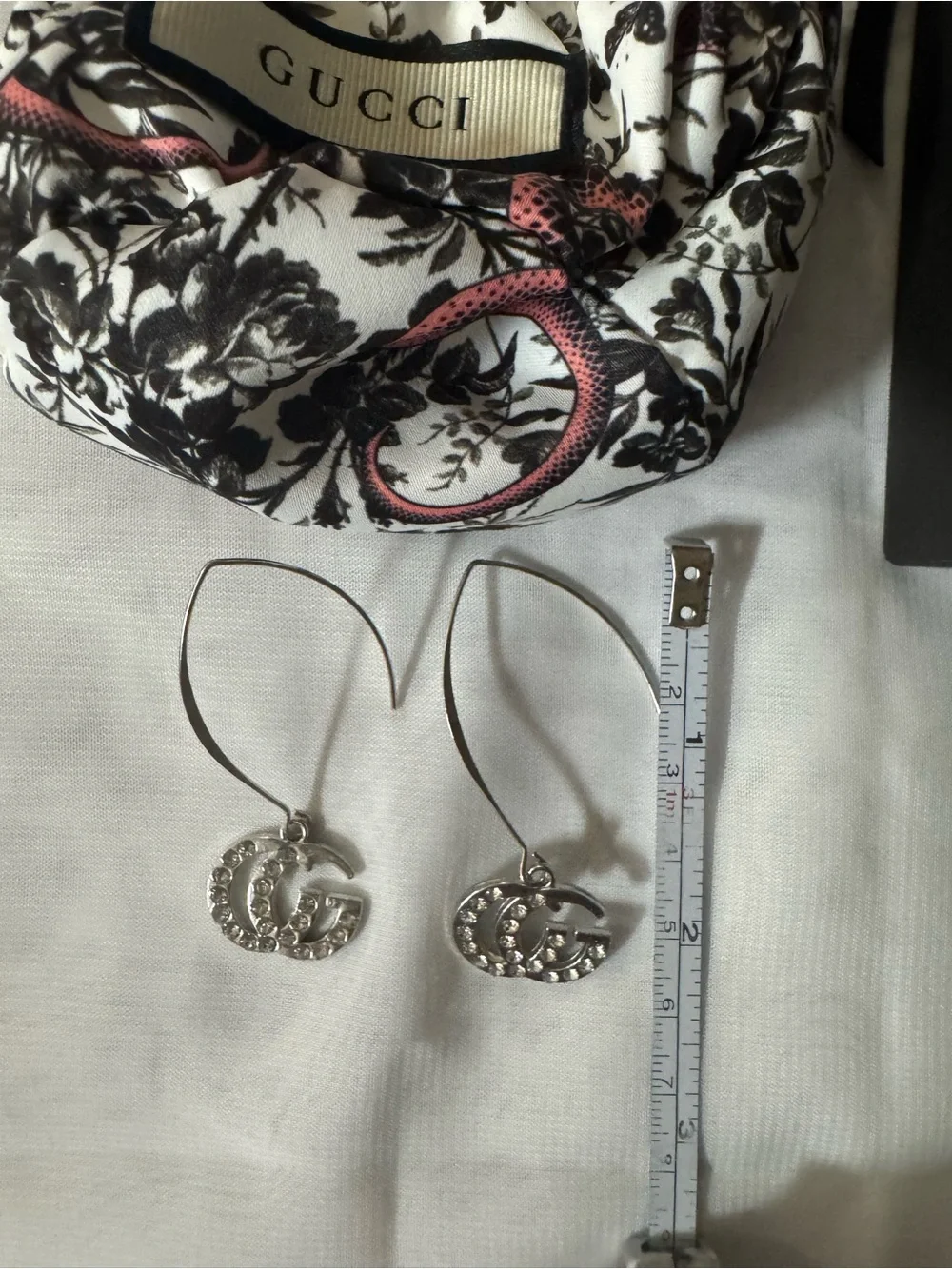 Gucci Silvery Crystal Double interlocking GG Hook Drop Earrings w/pouch and box - Picture 4 of 10